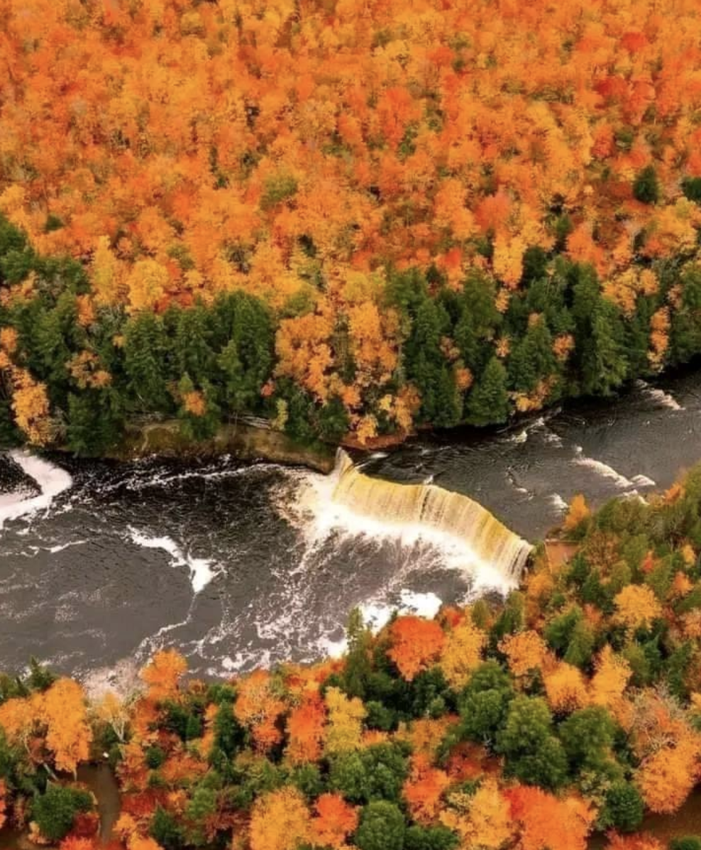 The Best Scenic Fall Color Areas in the Eastern Upper Peninsula of Michigan